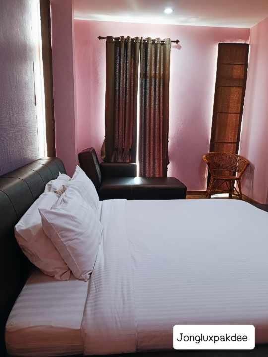 Bed and Breakfast Jong Lux Pak Dee Uttaradit Zewnętrze zdjęcie